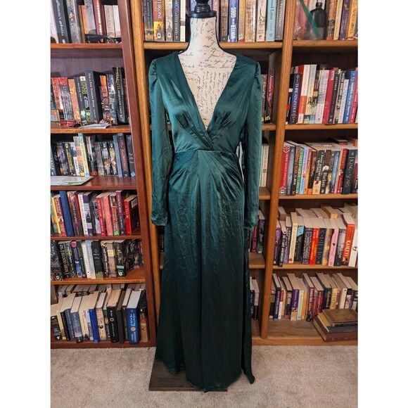 LULUS Endearing Elegance Emerald Green Satin Long Sleeve Maxi Dress Size Small - Picture 1 of 6